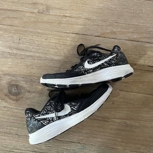 Nike Revolution 3 kids running athletic sneakers size 3.5 Y black gray lace up